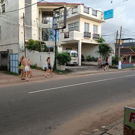 La Cozy Hotel & Restaurant Negombo Daluwekotuwa Dış mekan fotoğraf